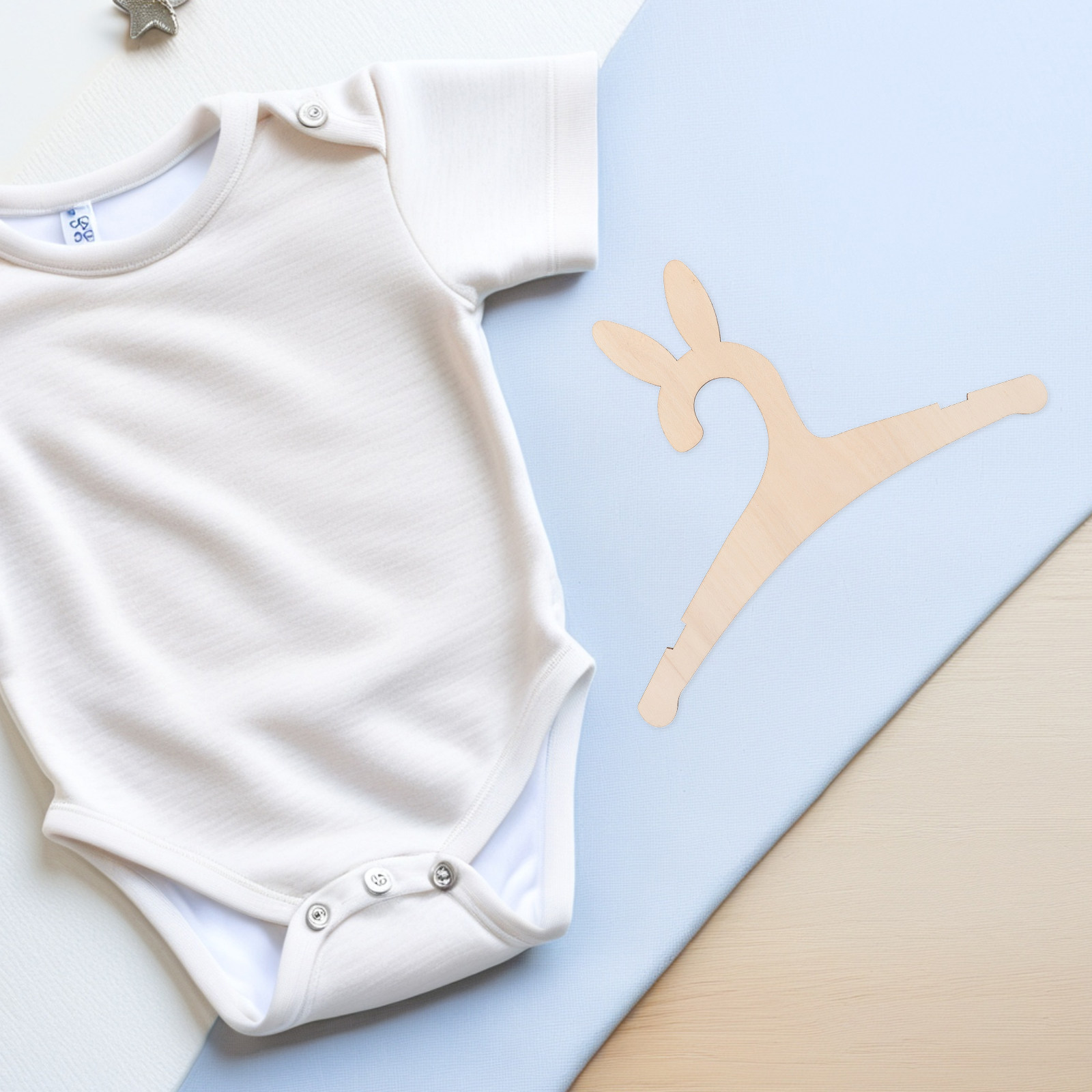 ไม้แขวนเสื้อผ้าเด็กทำจากไม้ 5  - Baby Clothes บทวิจารณ์และราคา